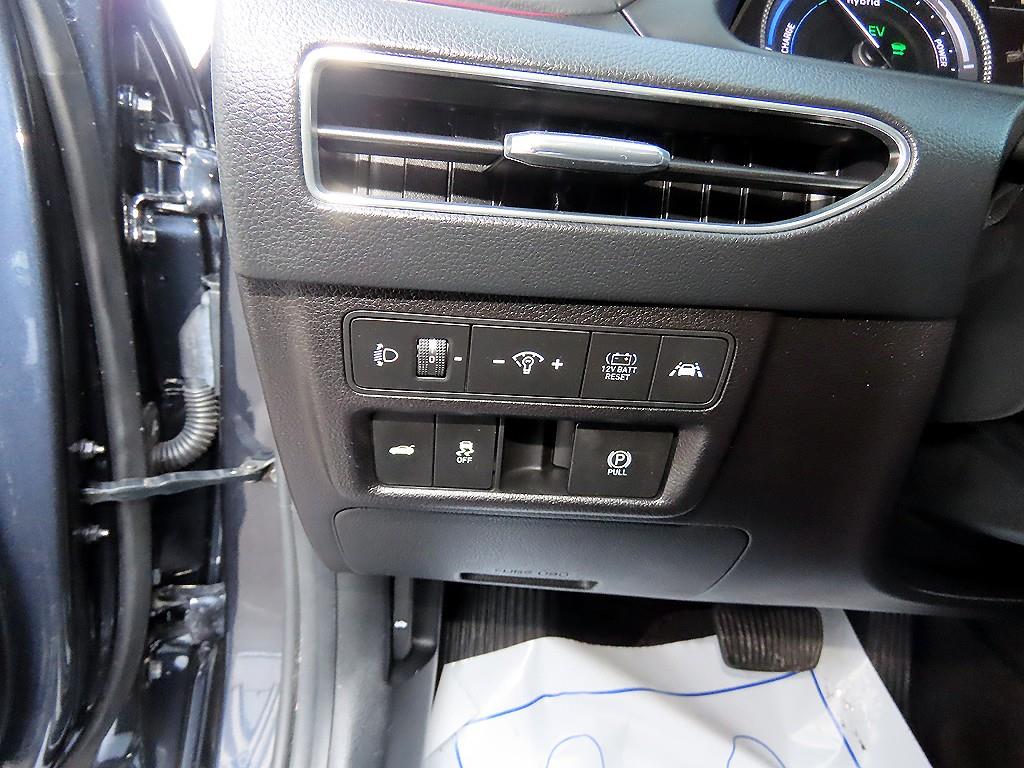 HYUNDAI Sonata - Vista 12