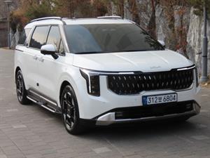 KIA Carnival - Vista 4