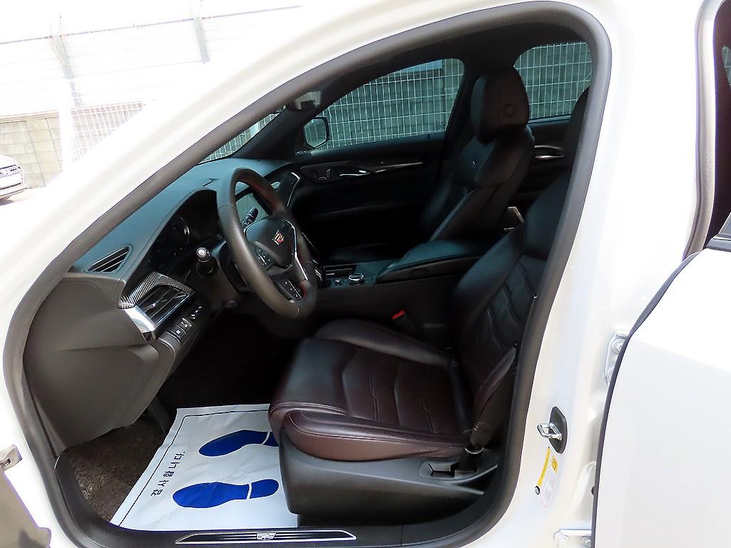 Cadillac CT6 - Vista 5