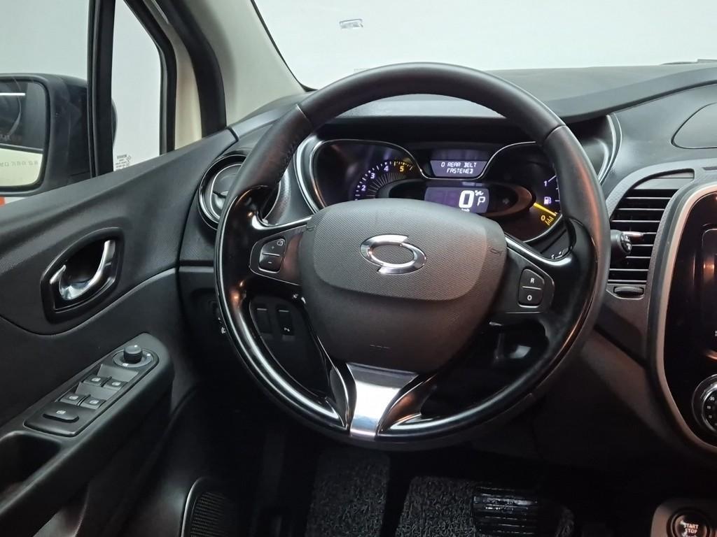 SAMSUNG QM3 - Vista 9