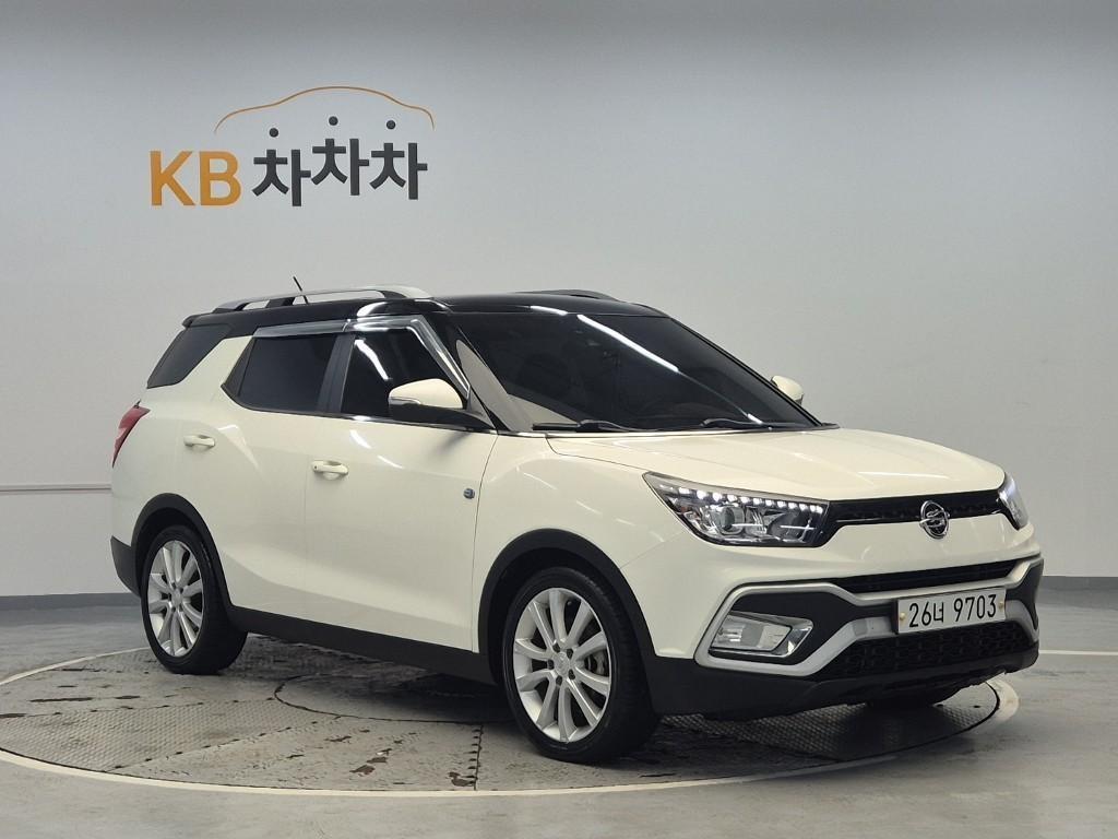 Ssangyong Tivoli - Vista 4