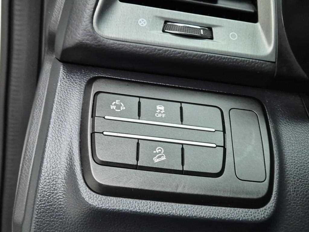 Ssangyong Tivoli 2019 Blanco - Importación desde Corea - HF Imports Iquique - Foto 18