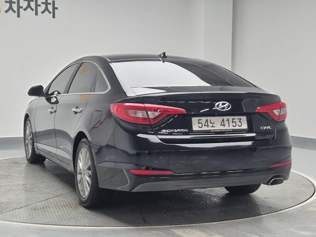 HYUNDAI Sonata - Vista 2