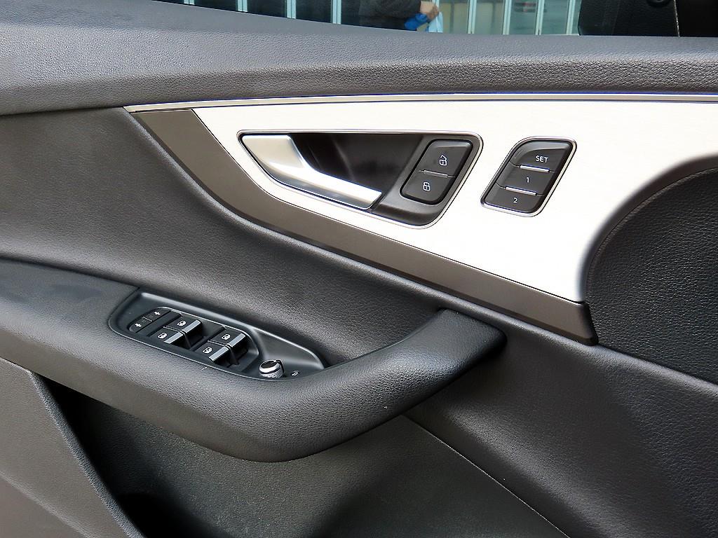 Audi Q7 - Vista 11