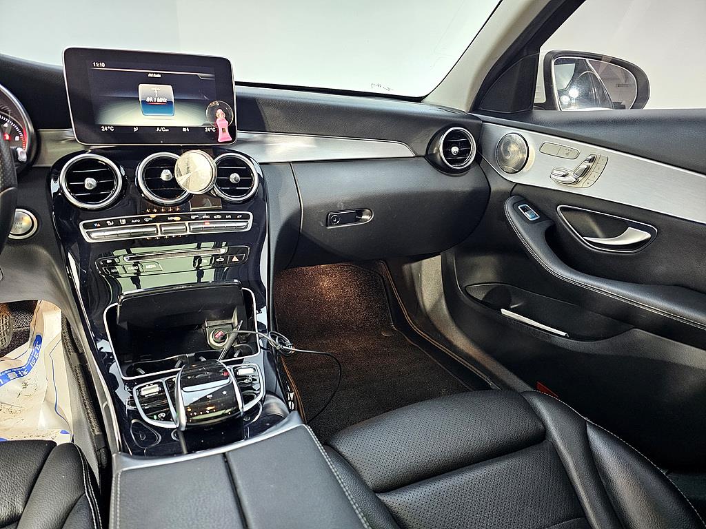 Mercedes Benz C Class - Vista 10