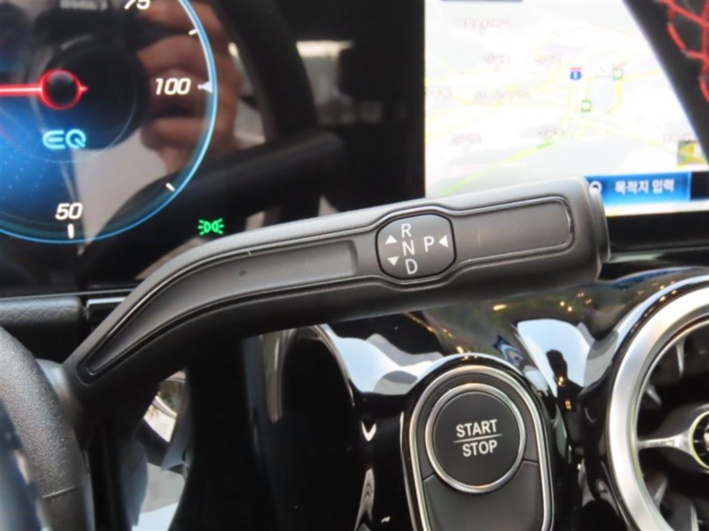 Mercedes Benz EQA - Vista 11