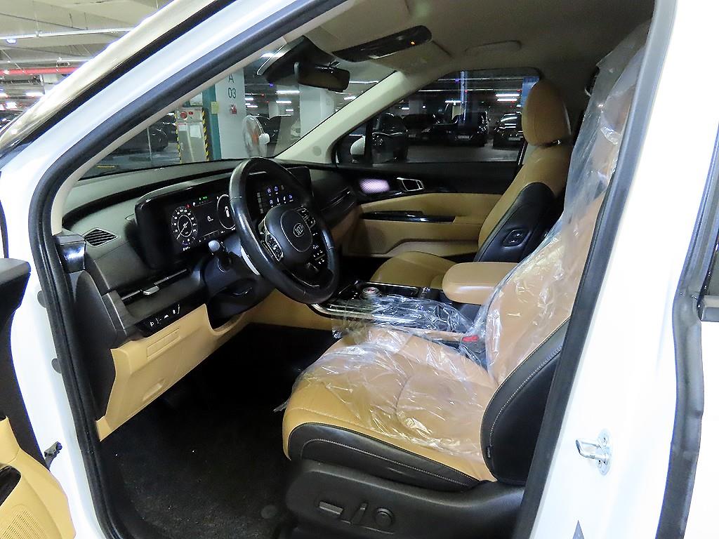 KIA Carnival - Vista 6