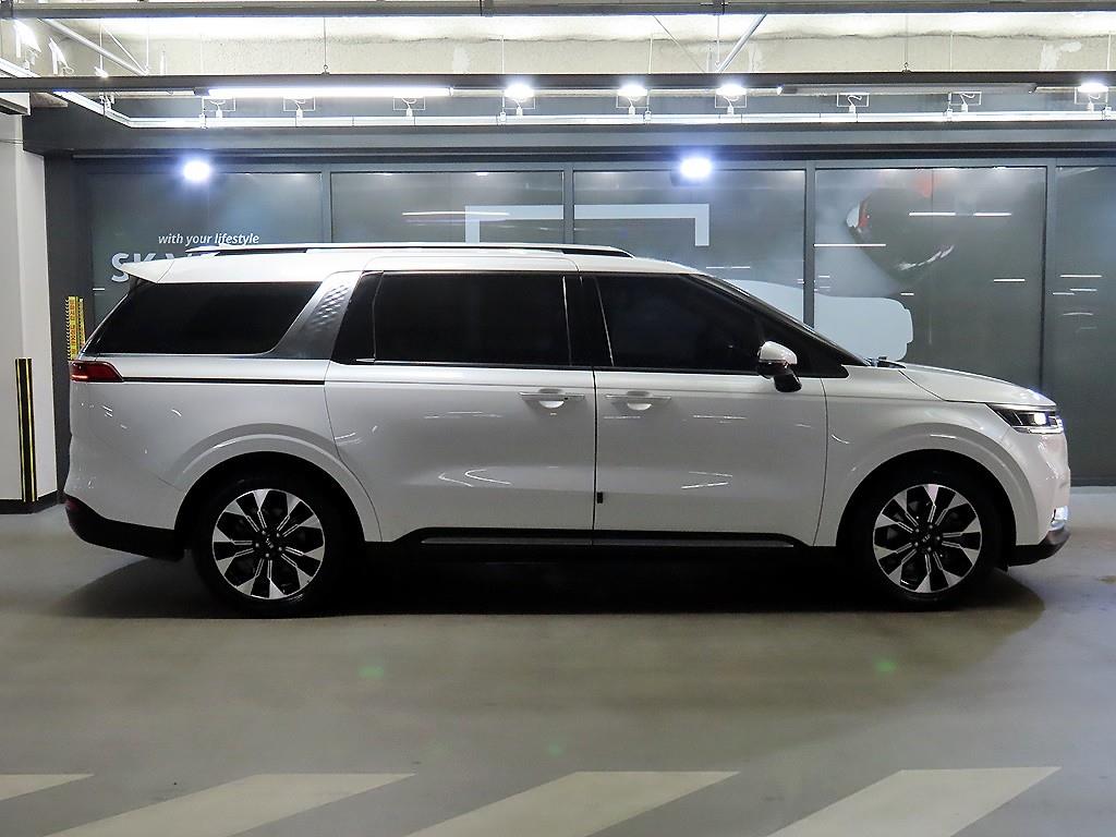 KIA Carnival - Vista 3