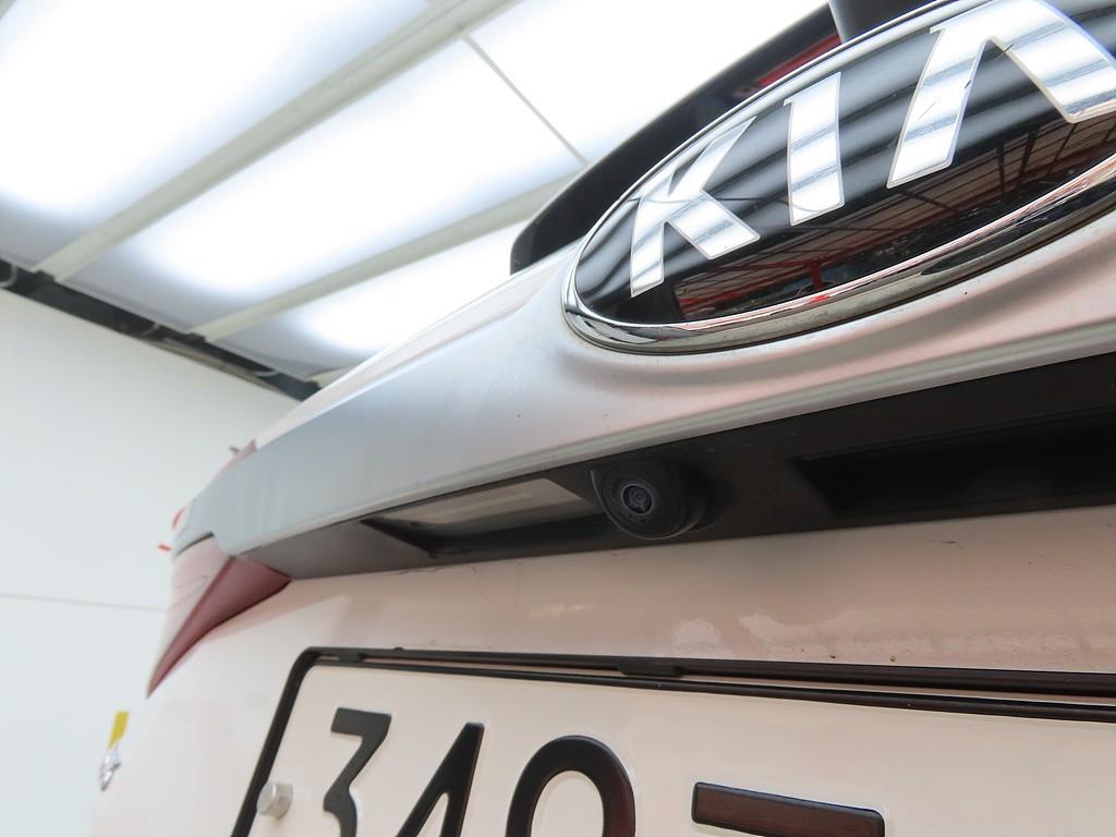 KIA Seltos 2022 Blanco - Importación desde Corea - HF Imports Iquique - Foto 16