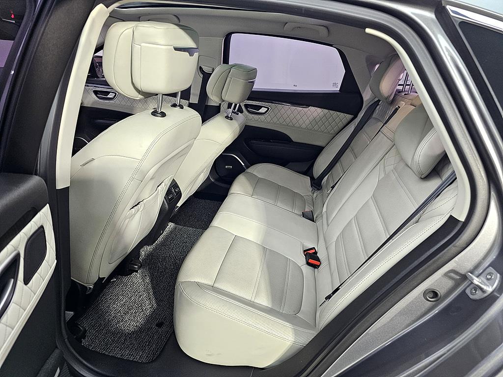 SAMSUNG SM6 - Vista 9