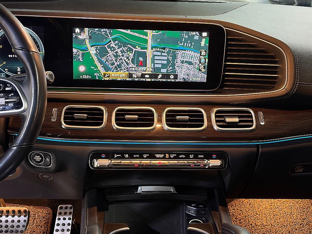 Mercedes Benz GLE Class - Vista 11