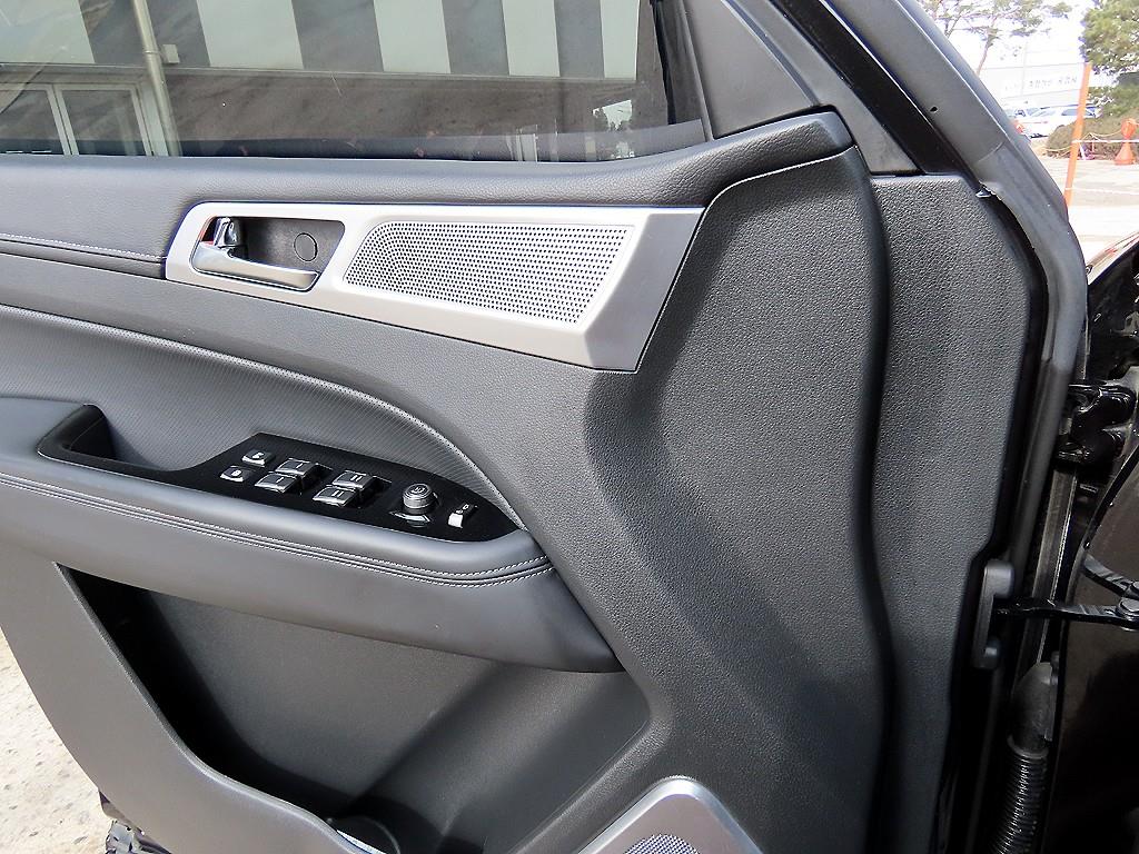 Ssangyong Rexton - Vista 11