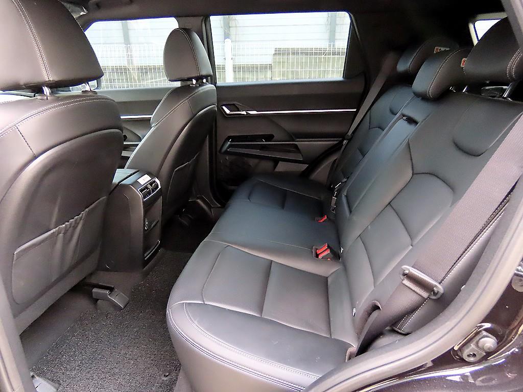 Ssangyong Torres - Vista 6