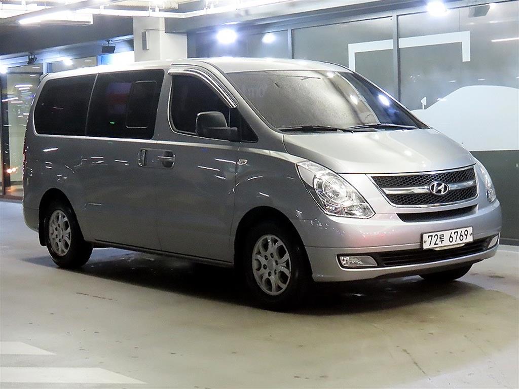 HYUNDAI Starex 2015 Gris - Importación desde Corea - HF Imports Iquique - Foto 1
