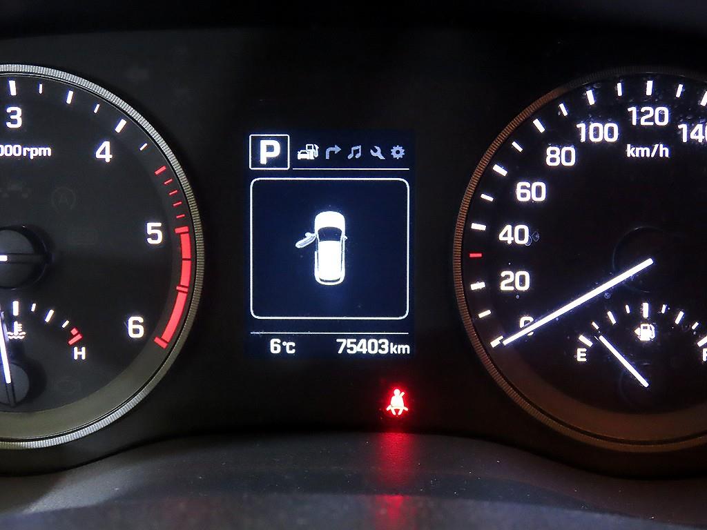 HYUNDAI Tucson - Vista 9