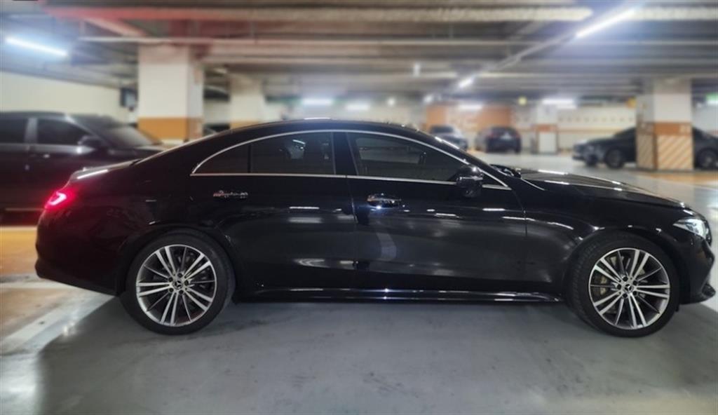 Mercedes Benz CLS Class - Vista 3