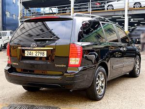 KIA Carnival - Vista 8