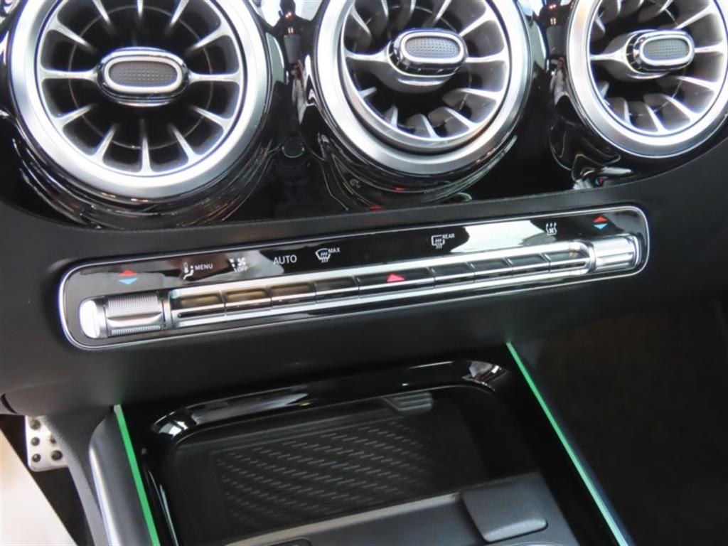 Mercedes Benz EQA 2022 - Importación desde Corea - HF Imports Iquique - Foto 8