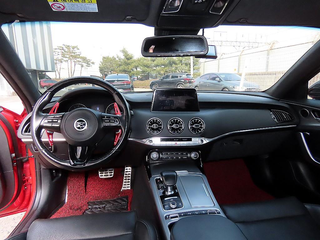 KIA Stinger - Vista 7