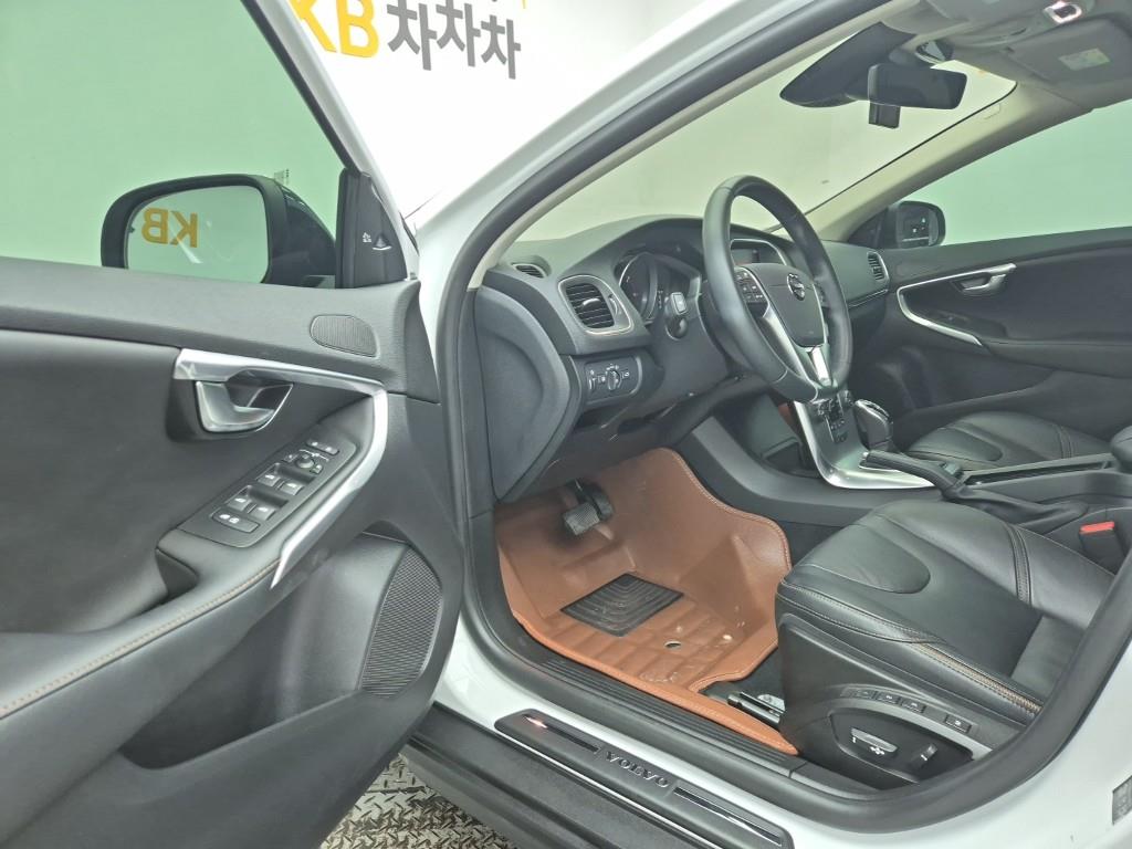 Volvo V40 2019 Blanco - Importación desde Corea - HF Imports Iquique - Foto 19