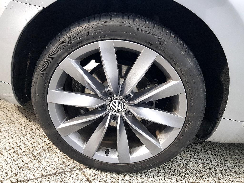 Volkswagen Arteon 2020 Plateado - Importación desde Corea - HF Imports Iquique - Foto 20