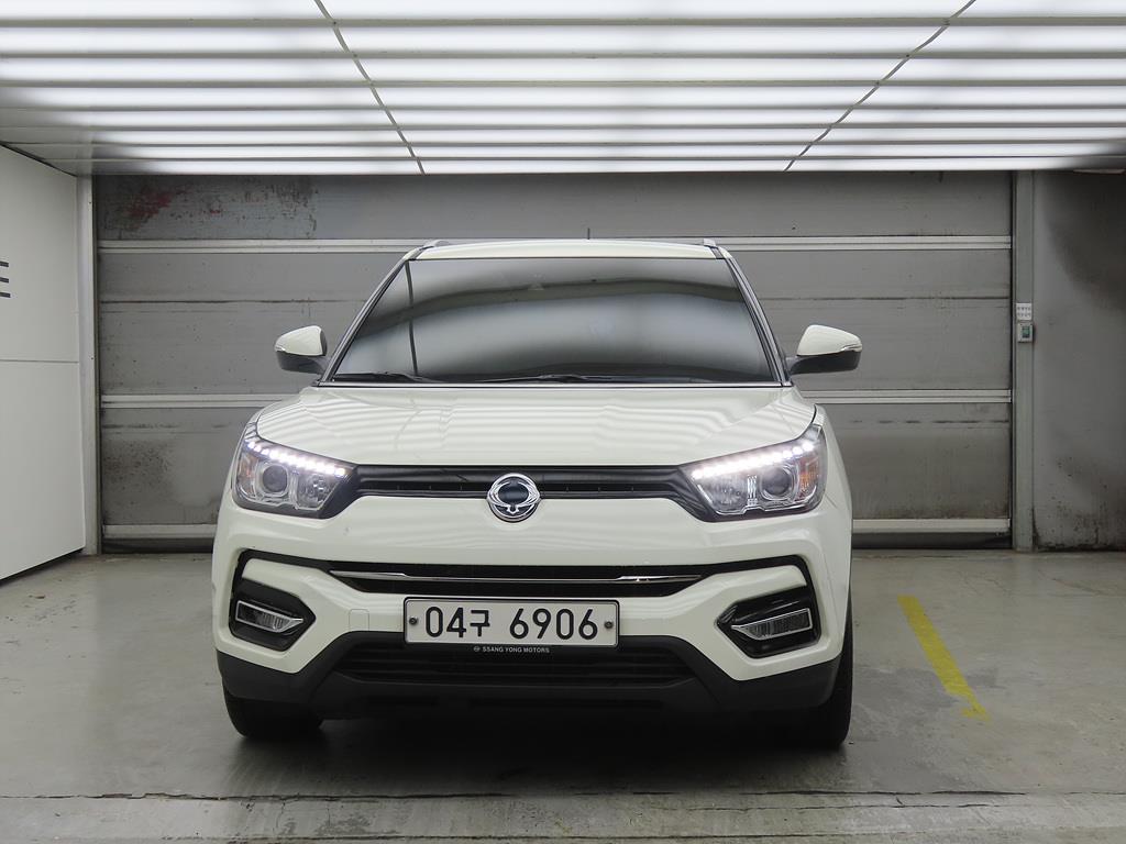 Ssangyong Tivoli - Vista 2