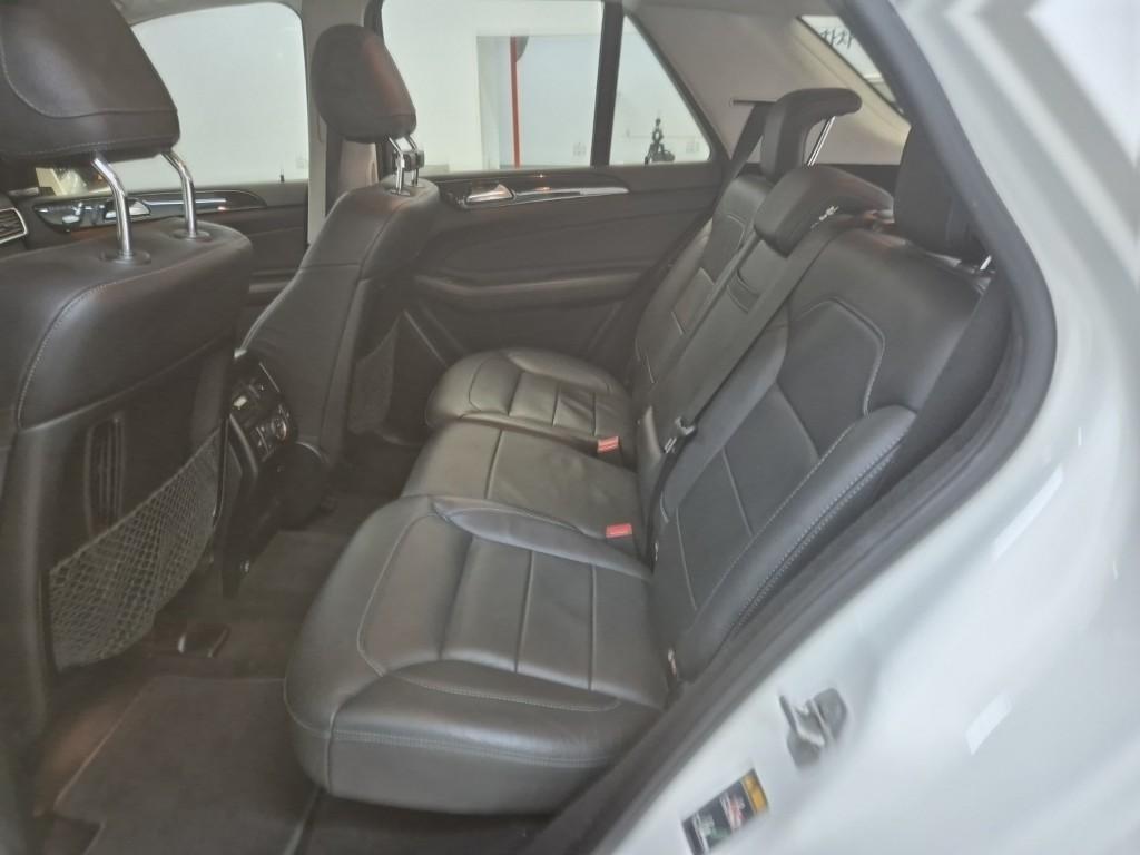 Mercedes Benz GLE Class - Vista 12