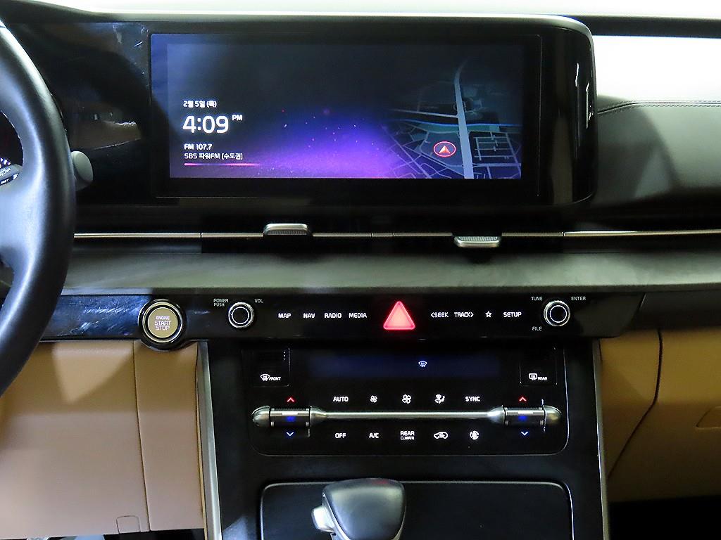 KIA Carnival - Vista 12