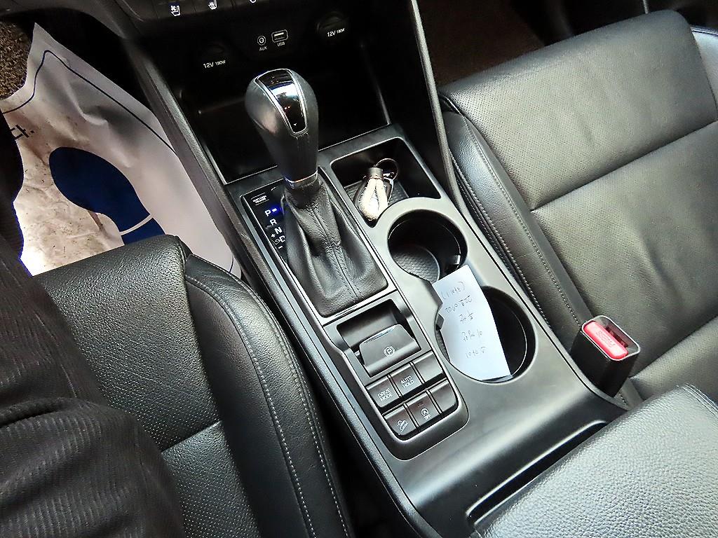 HYUNDAI Tucson - Vista 10