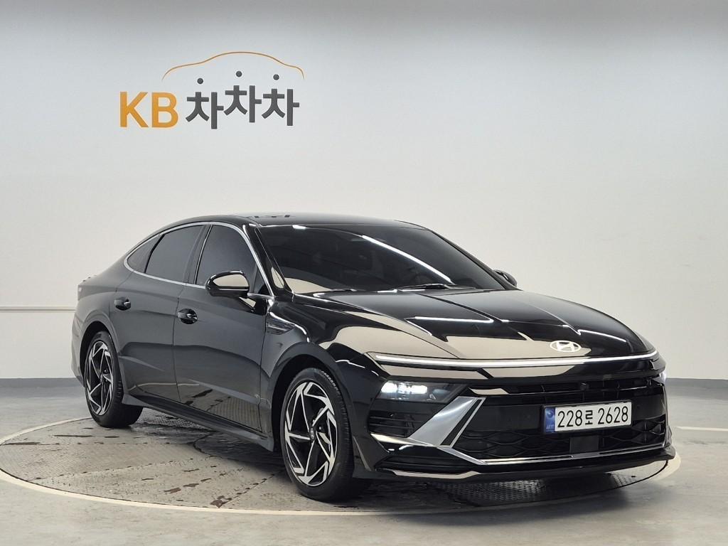 HYUNDAI Sonata - Vista 4