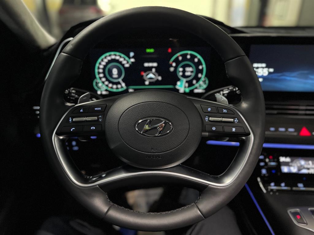 HYUNDAI Grandeur - Vista 6