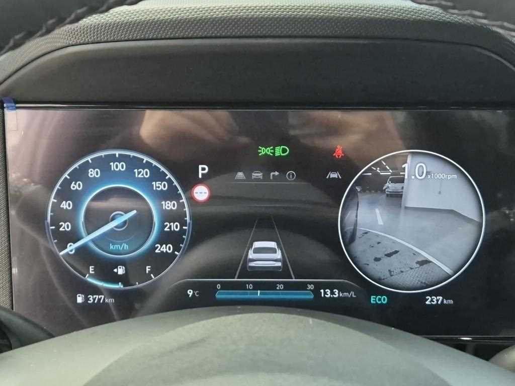 HYUNDAI Avante - Vista 6