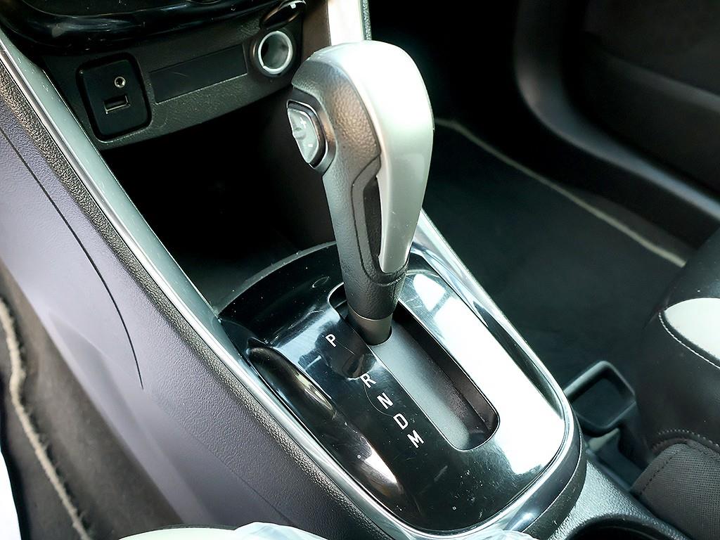 Chevrolet Trax 2018 Negro - Importación desde Corea - HF Imports Iquique - Foto 7