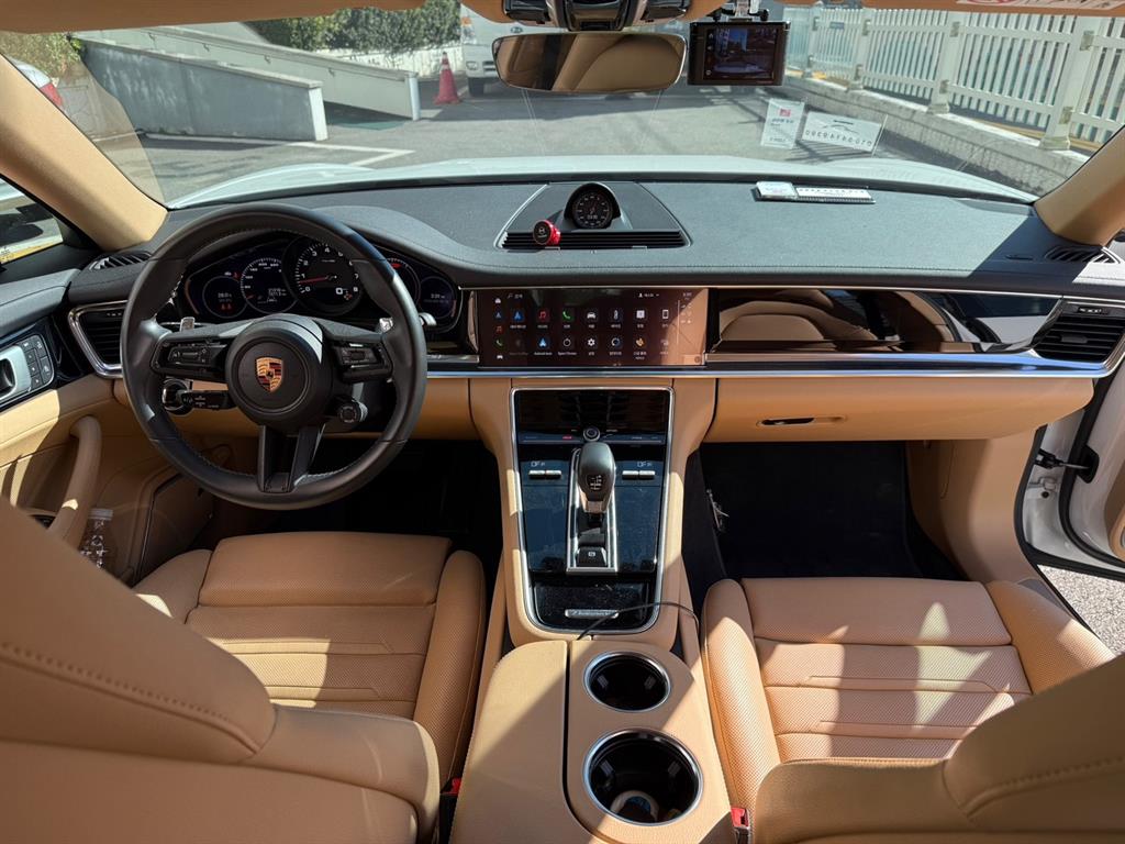 Porsche Panamera 2022 Blanco - Importación desde Corea - HF Imports Iquique - Foto 1