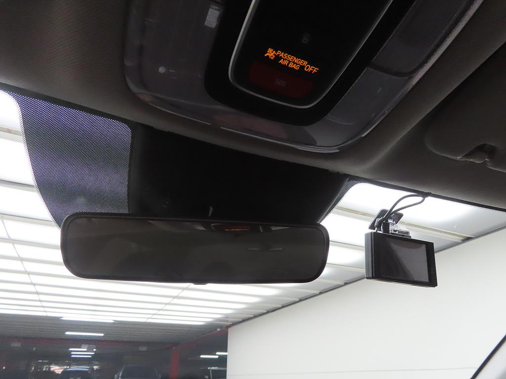 HYUNDAI Avante - Vista 12