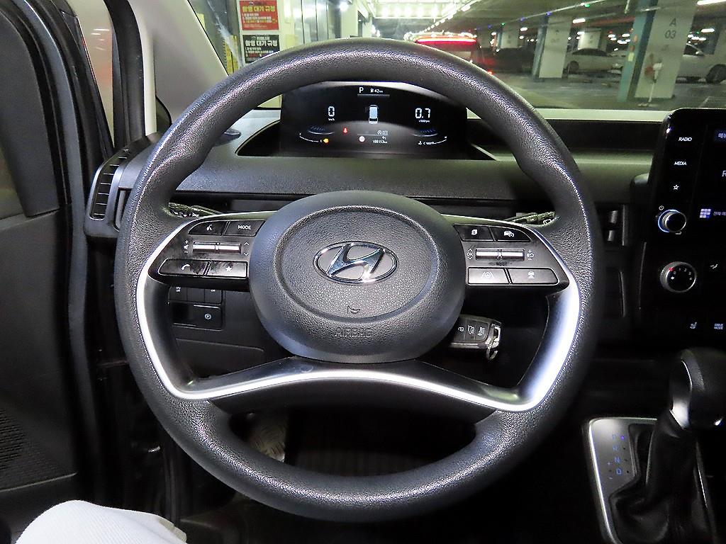 HYUNDAI Staria - Vista 7