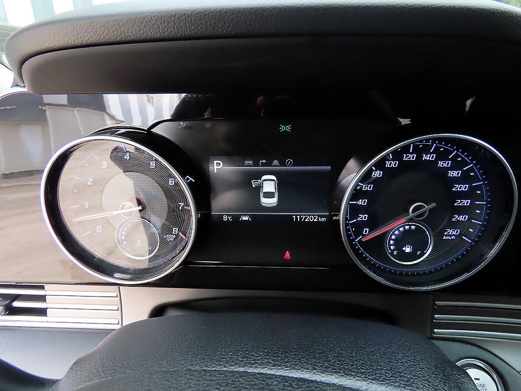 HYUNDAI Grandeur - Vista 9