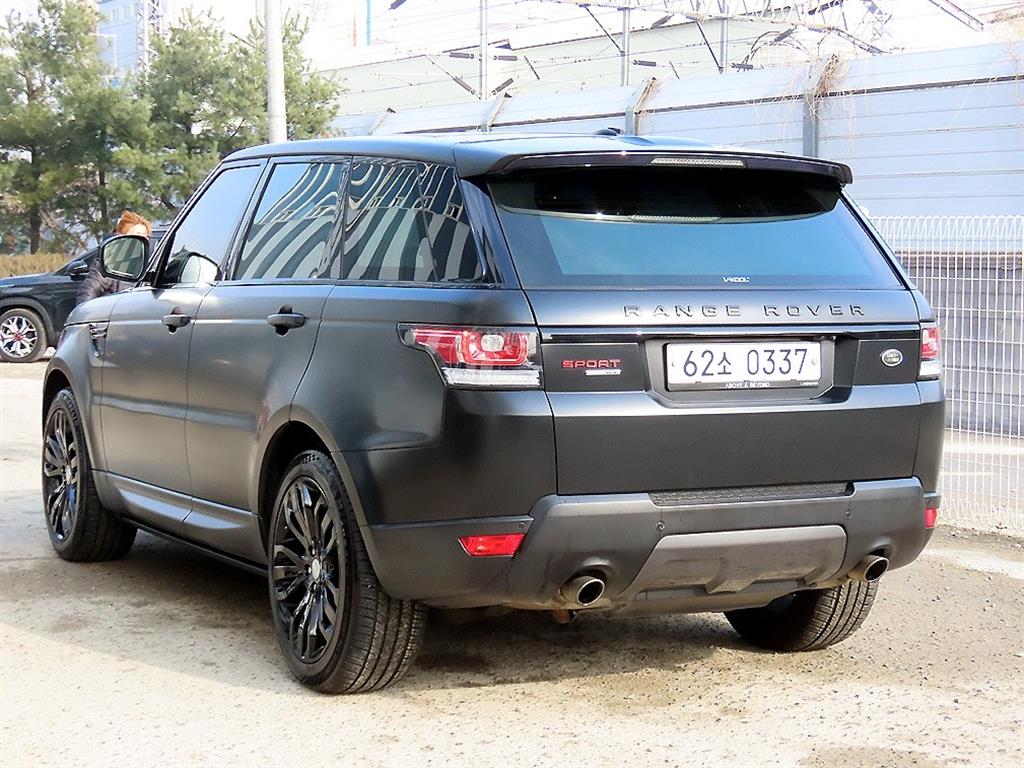 Land Rover Range Rover Sports - Vista 3