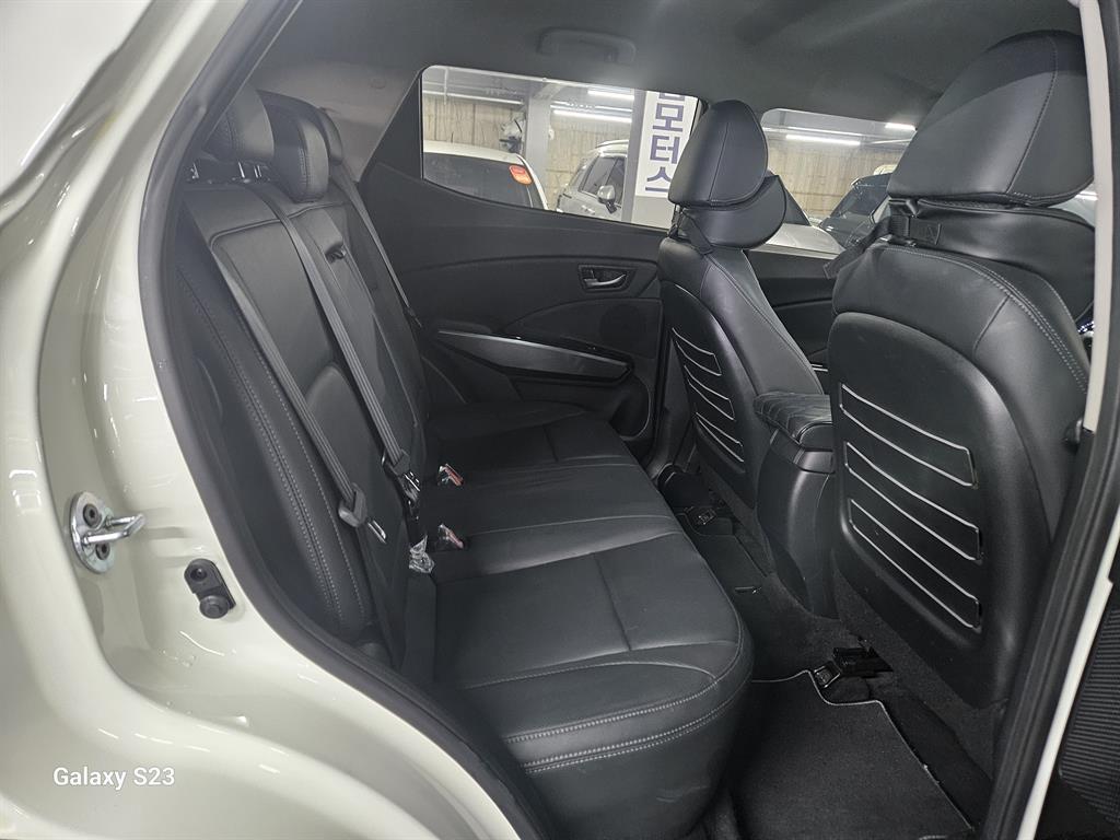 Ssangyong Tivoli - Vista 7