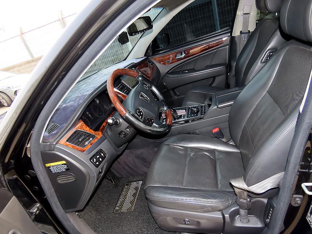 HYUNDAI Equus - Vista 5