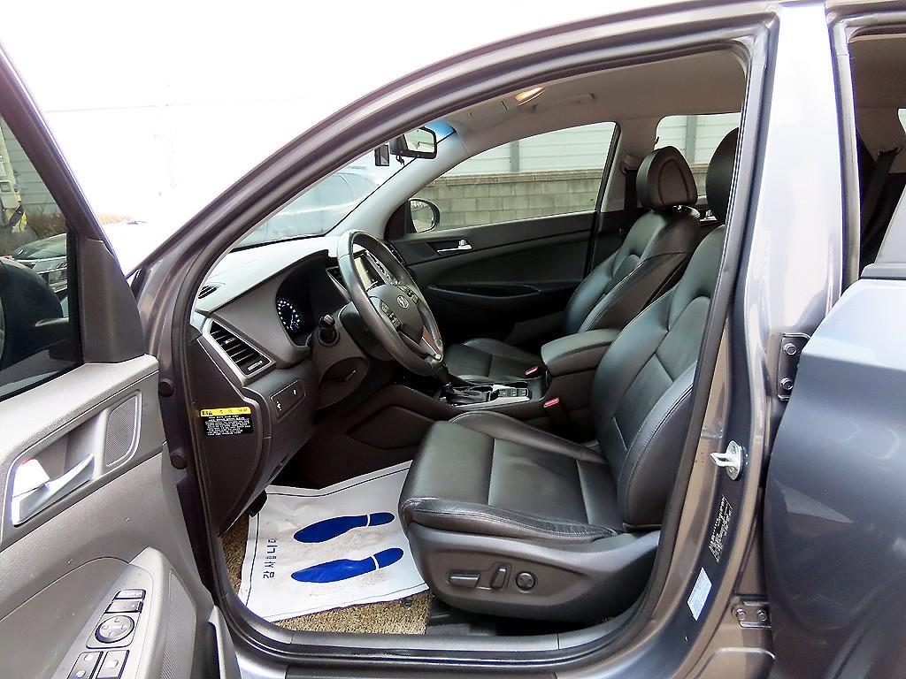 HYUNDAI Tucson - Vista 5