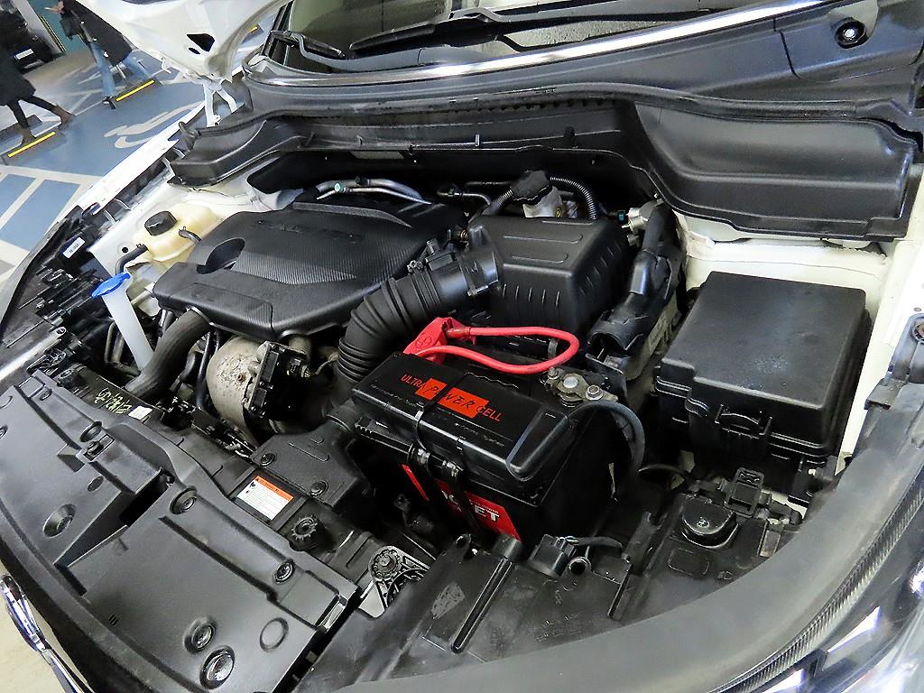 Ssangyong Tivoli 2016 Blanco - Importación desde Corea - HF Imports Iquique - Foto 18