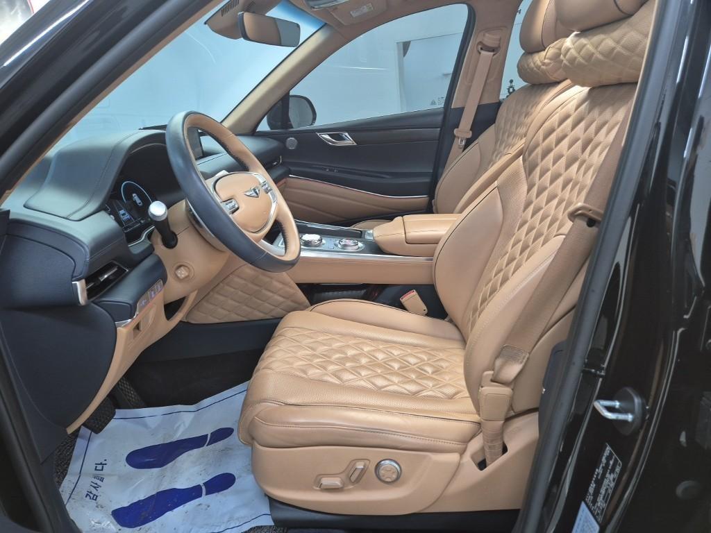 Genesis GV80 - Vista 11