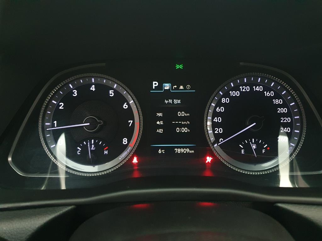 HYUNDAI Sonata - Vista 7