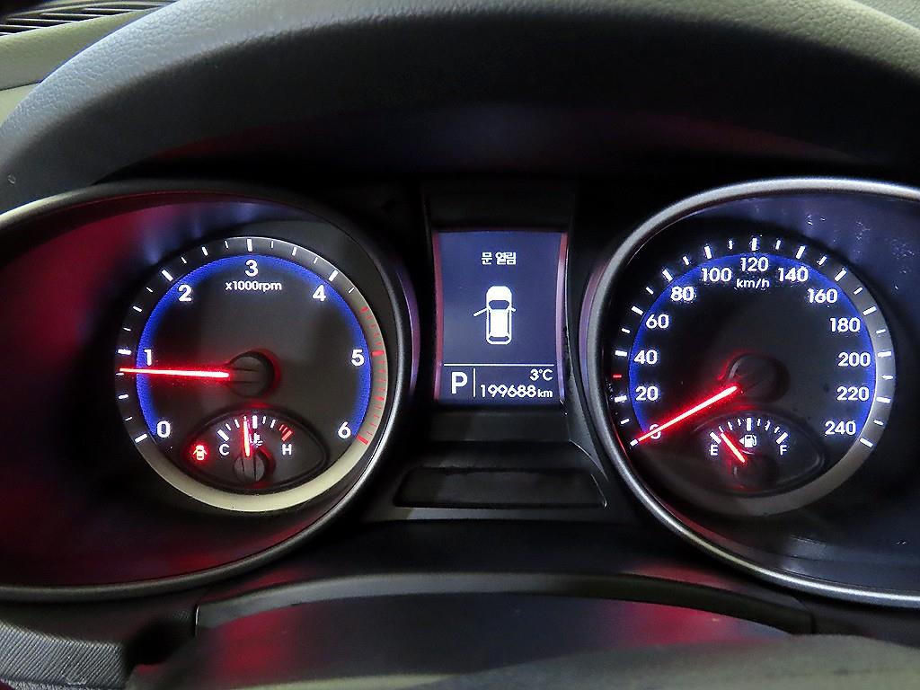 HYUNDAI Santa Fe - Vista 9