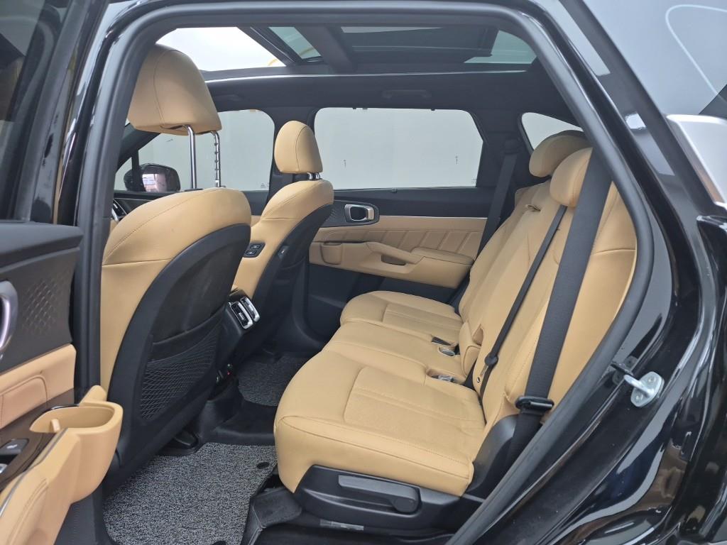 KIA Sorento - Vista 12