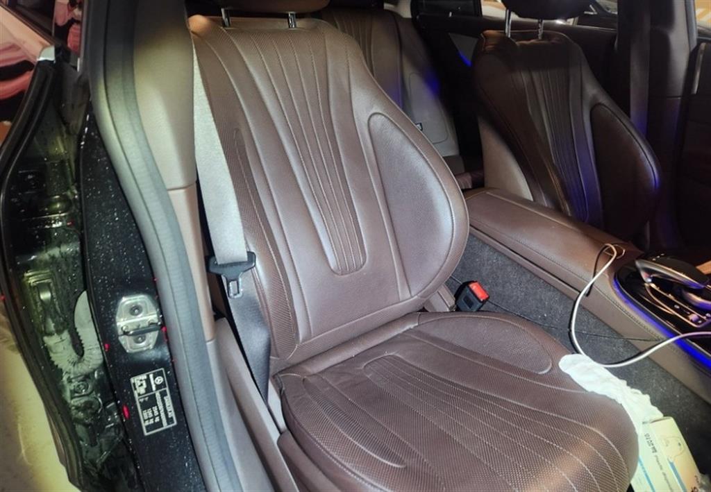 Mercedes Benz CLS Class - Vista 4