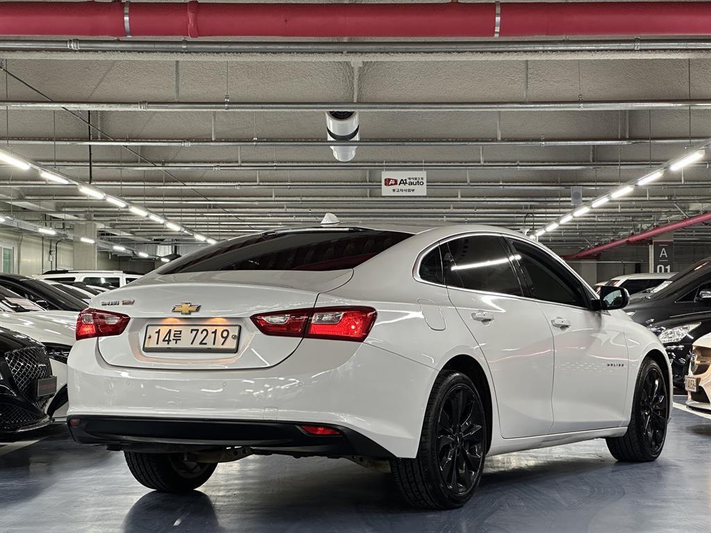 Chevrolet Malibu - Vista 2