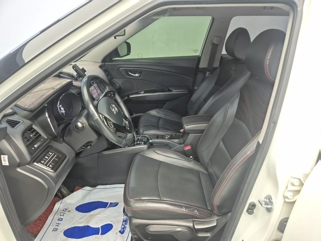 Ssangyong Tivoli - Vista 6