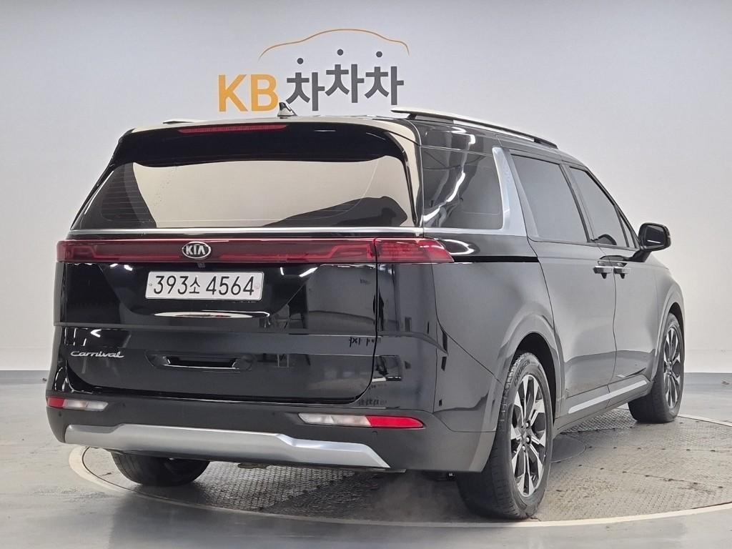 KIA Carnival - Vista 3